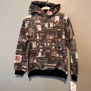 NWT Jordan Boy’s Graphic Hoodie with Vintage TV Print